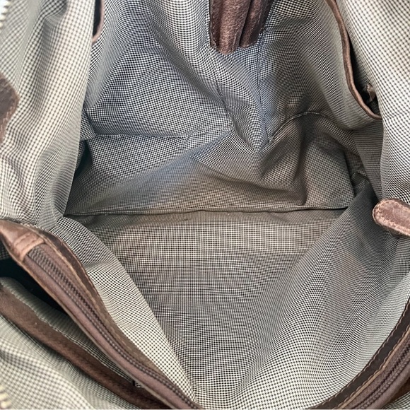 Spikes & Sparrow Leather Tote with Padded Tablet Compartment - Picture 11 of 13